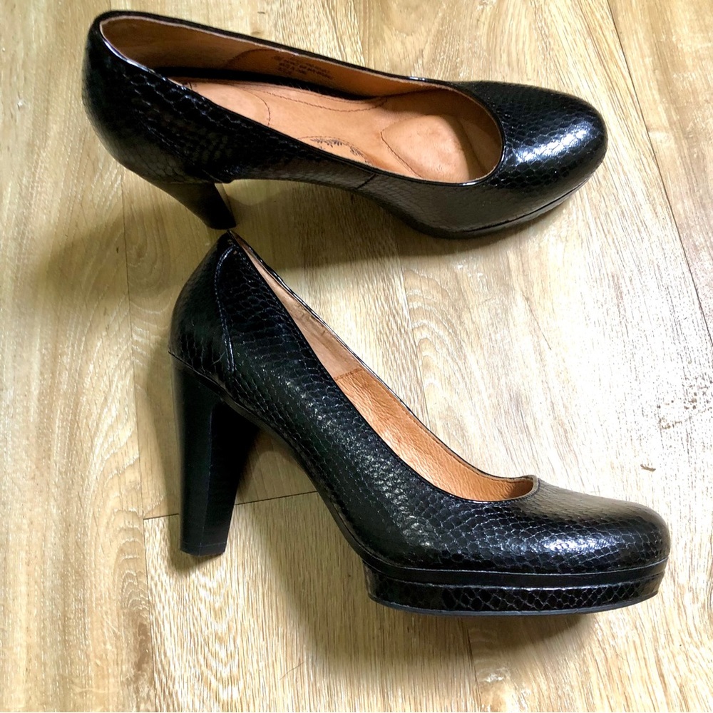 Sofft Mandy II Black Snake Print Pumps Black Sz 9M